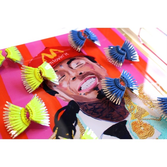 Mignonne Gavigan mini Madeline yellow earrings NWT - Picture 2 of 4